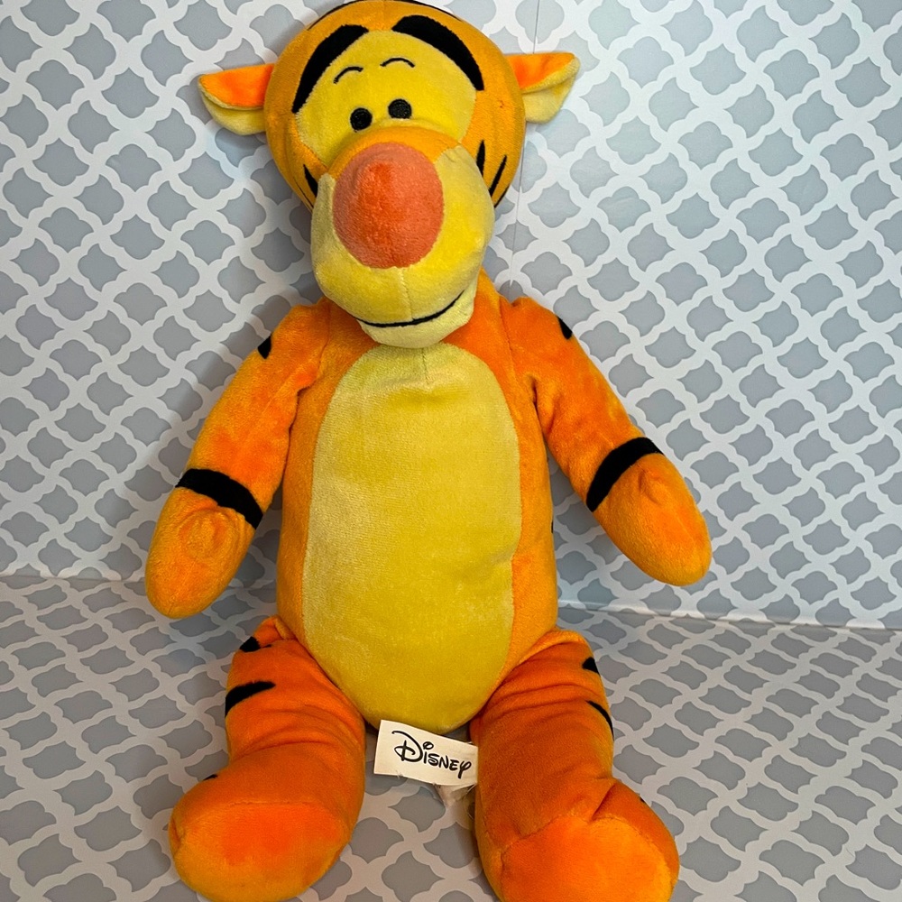 Vintage Disney Sugar Loaf  Tigger plush 16"  Winnie the Pooh EUC Orange Animal